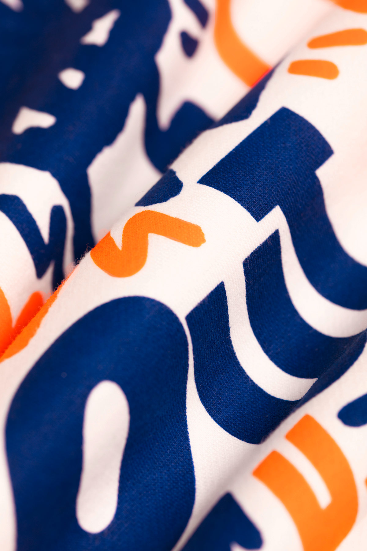 slanted-out-of-the-blue-pullover-limited-edition-sweater-blau image 7