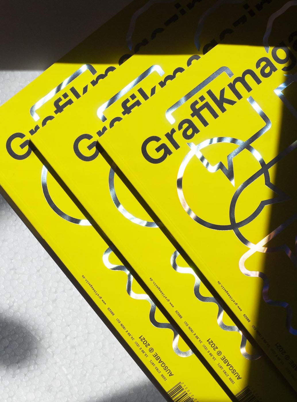 slanted-grafikmagazin-02-21-magazin-corporate-communication-design image 1