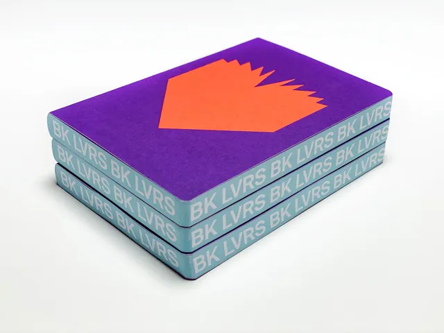 slanted-notebook-bk-lvrs-notizbuch-limited-design image 1