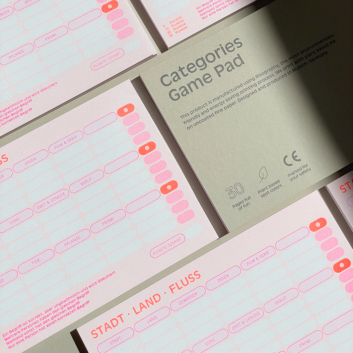 slanted-books-categories-game-pad-buch-spiel image 1
