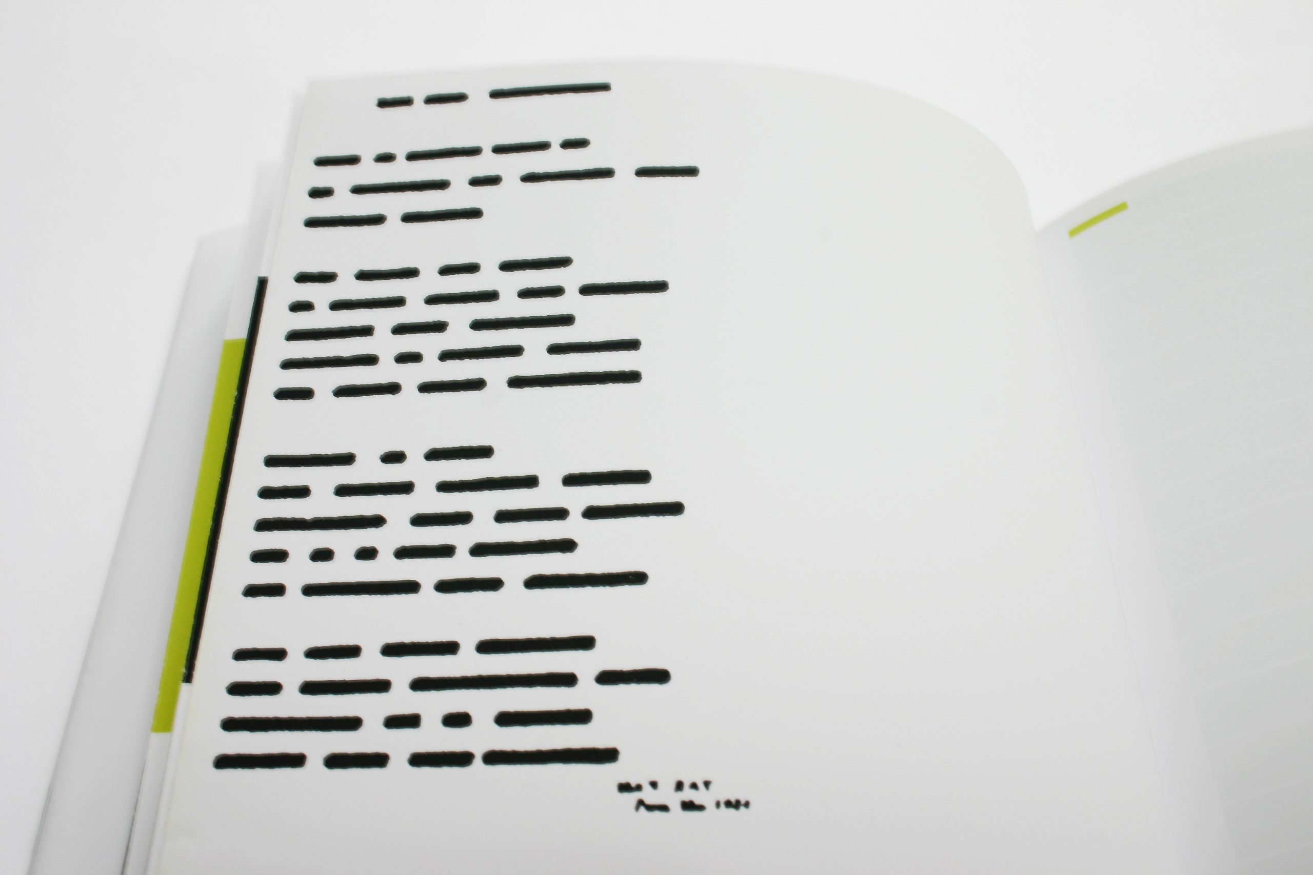 slanted-balancieren-auf-dem-gedankenstrich-buch-typografie image 1