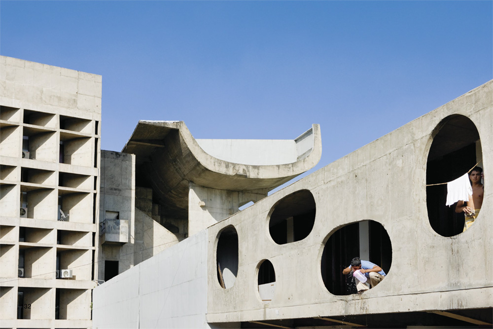 slanted-brasilia-chandigarh-magazin-architektur-beton image 5