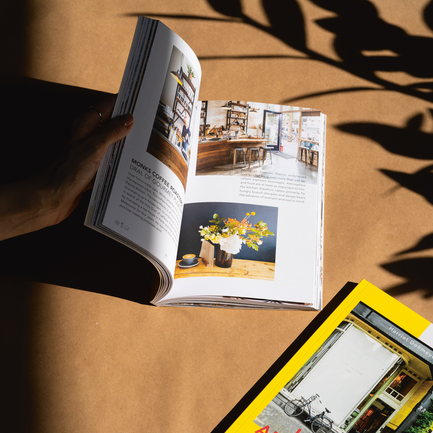 slanted-hello-amsterdam-buch-stadtf-hrer-bildband-design image 6