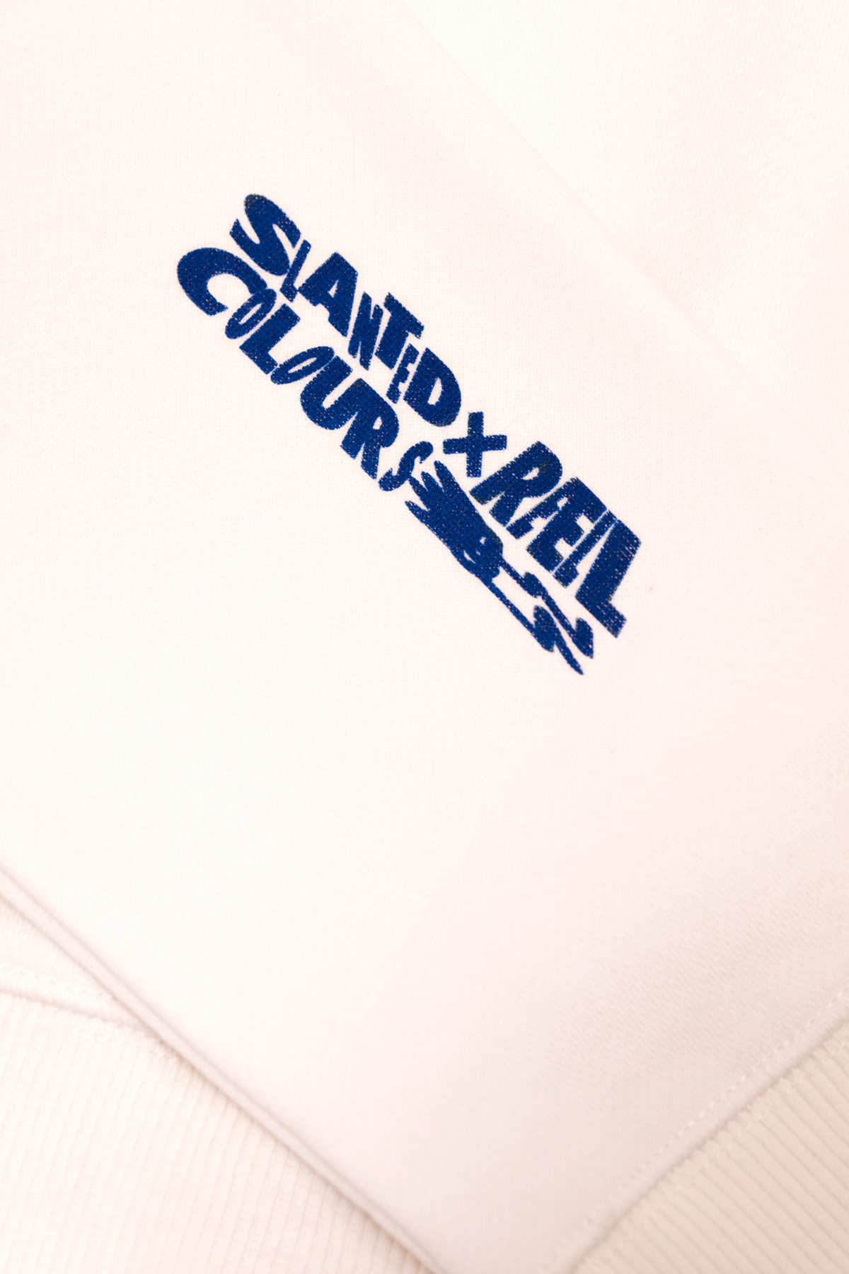 slanted-out-of-the-blue-pullover-limited-edition-sweater-blau image 6
