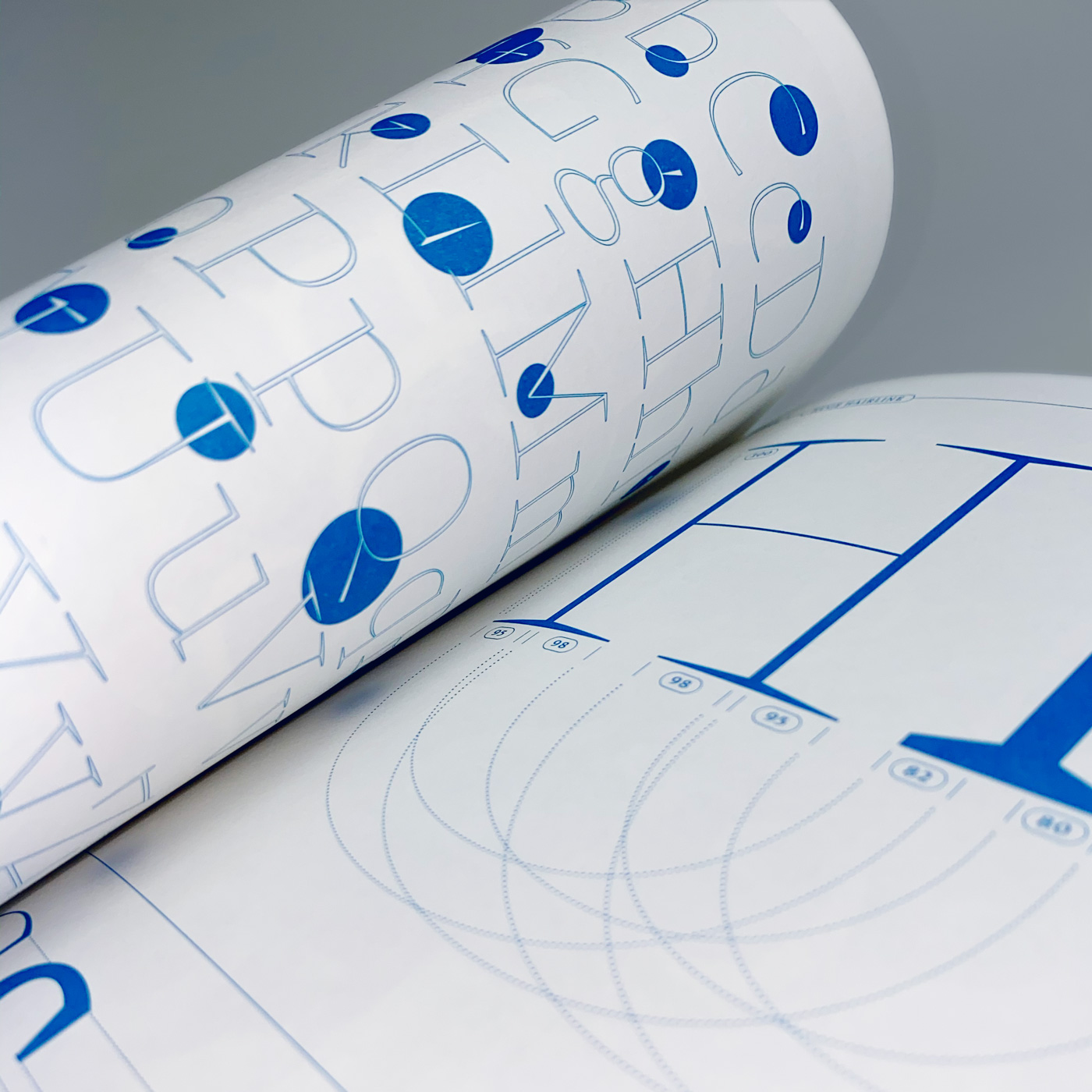 slanted-character-02-heft-schrift-design image 7