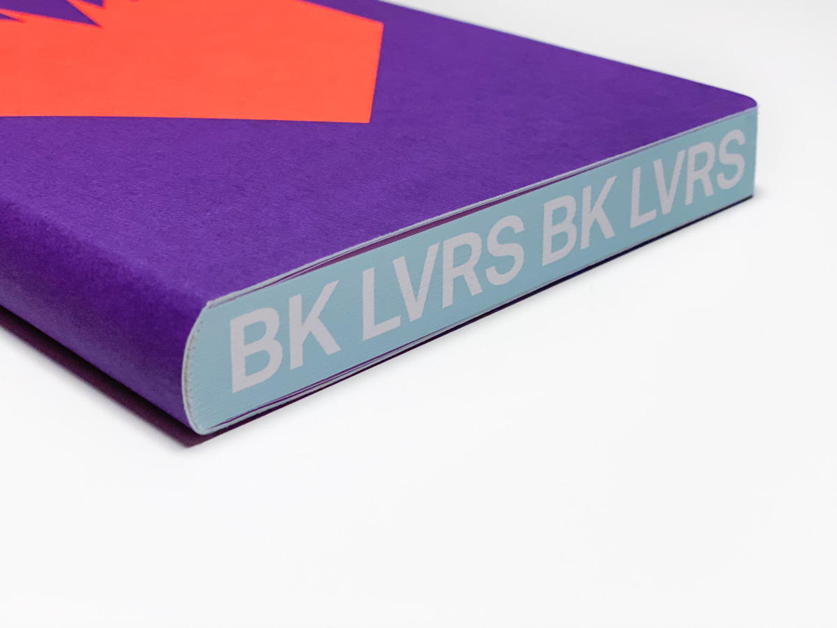 slanted-notebook-bk-lvrs-notizbuch-limited-design image 4