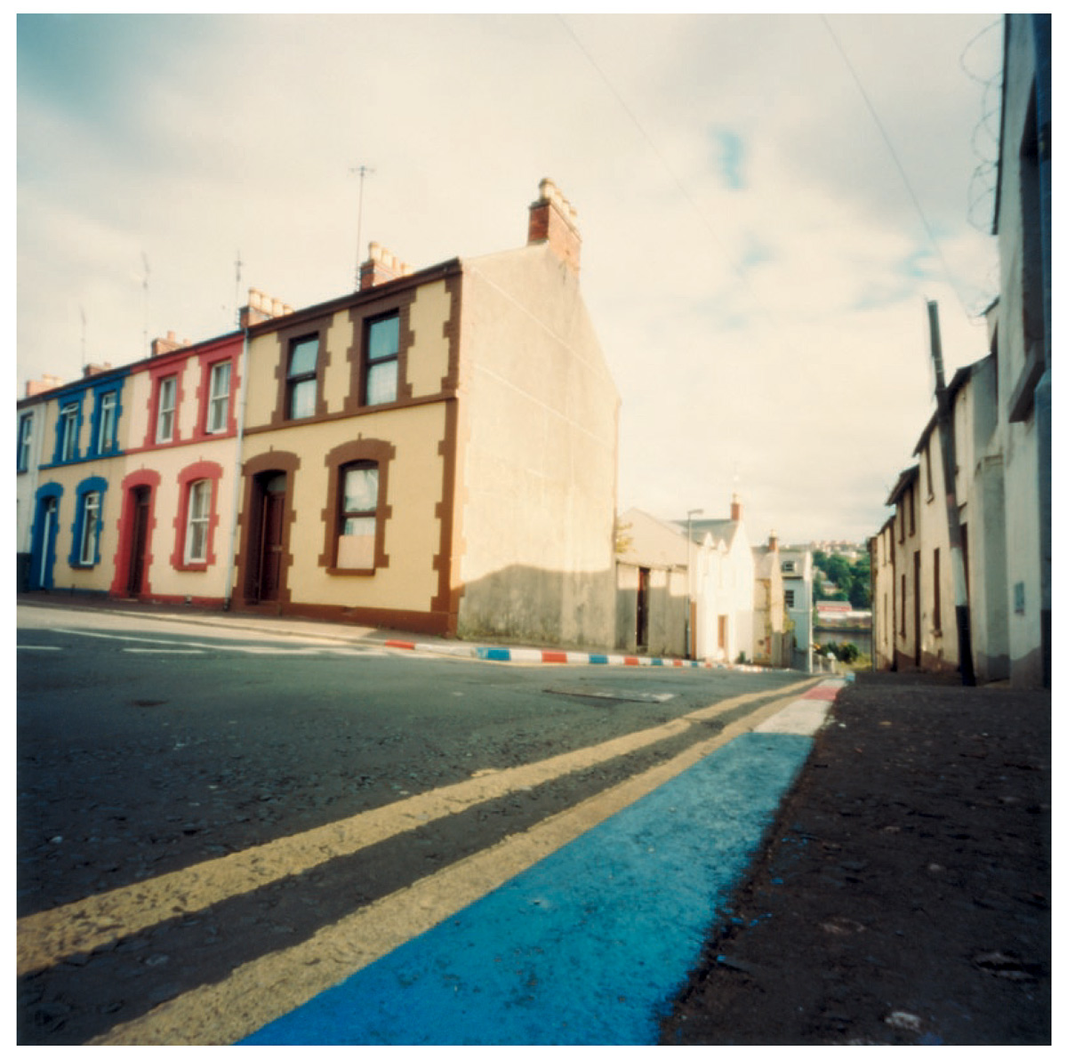 slanted-books-pinhole-shots-2000-2011-buch-fotografie image 8