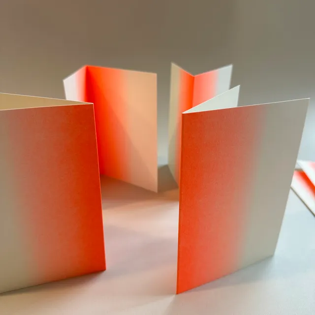 slanted-stationery-set-glow-papier-set image 1