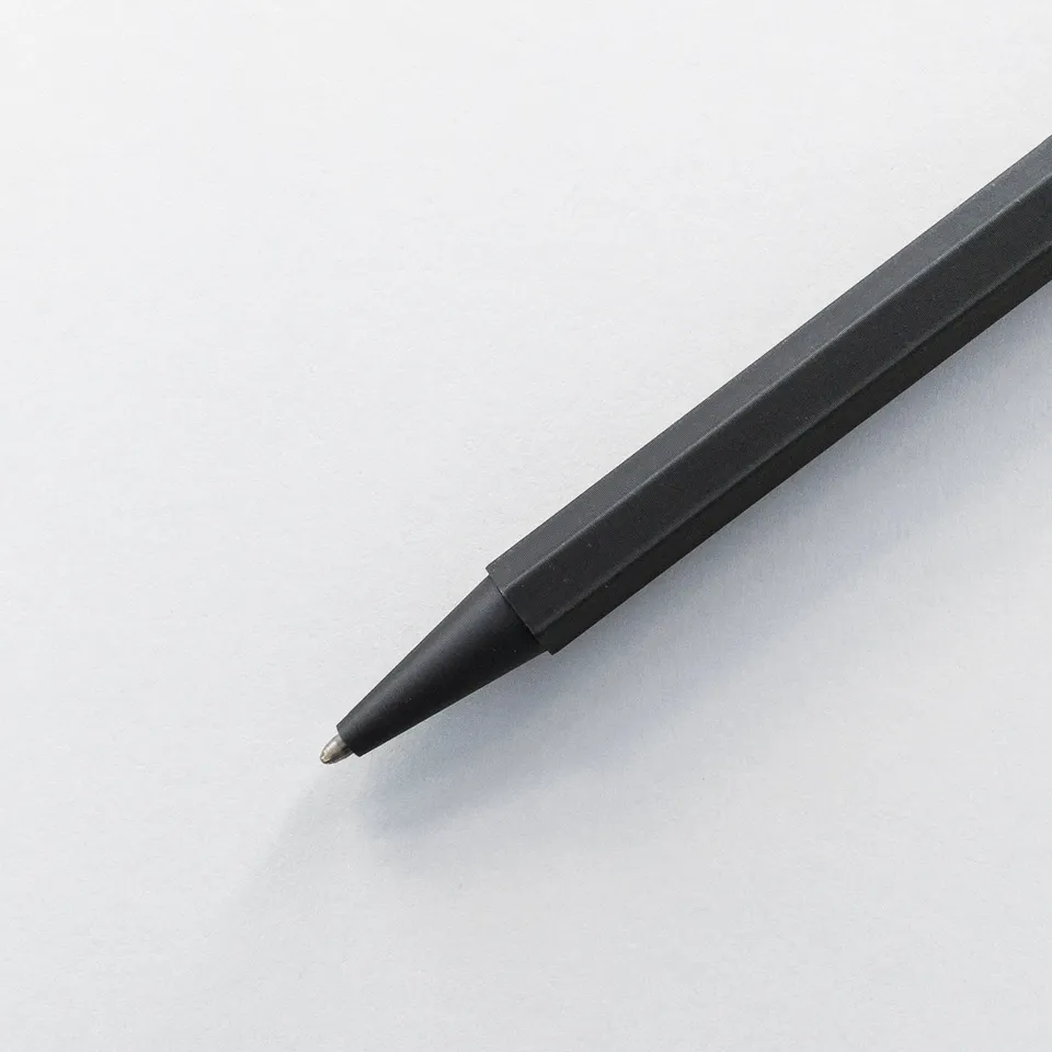 slanted-books-zero-waste-ballpoint-pen-kugelschreiber-schwarz-metall image 1