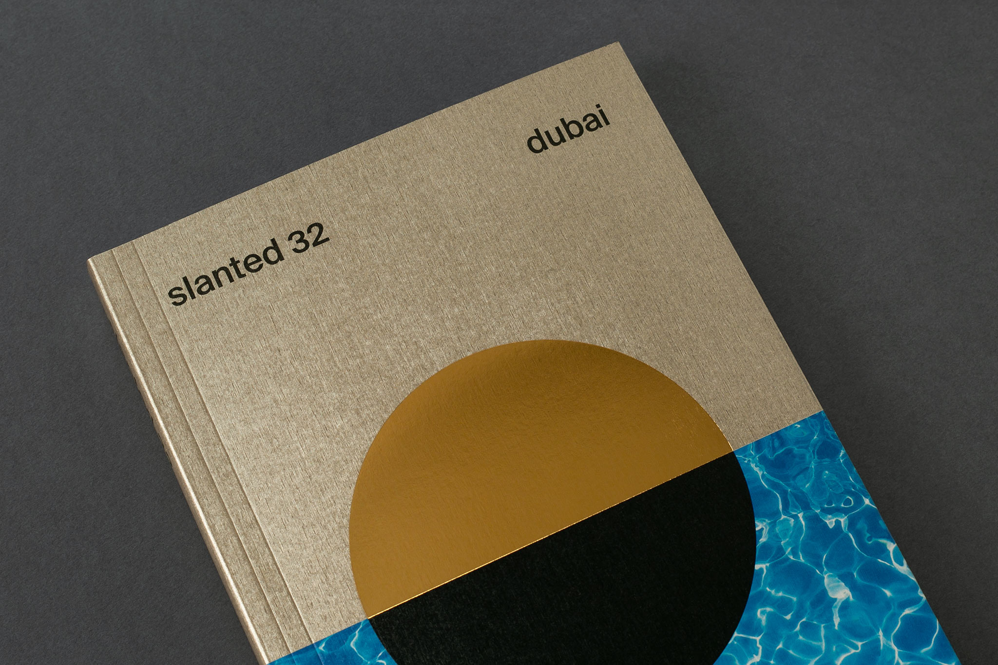 slanted-magazine-32-dubai-magazin-design-typografie image 2