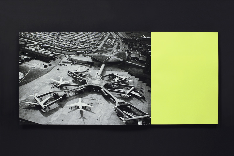 slanted-18-signage-orientation-magazin image 2