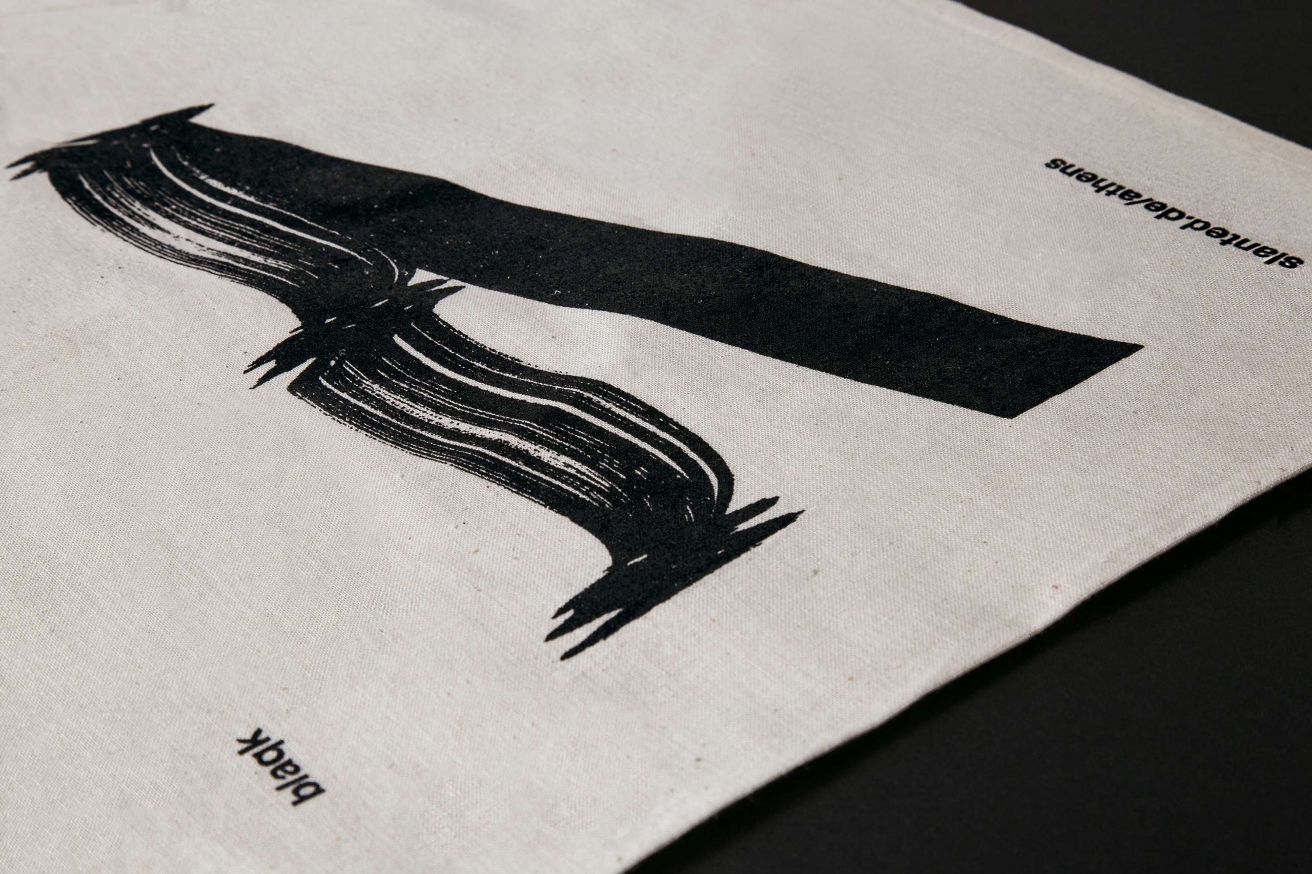 slanted-athens-special-edition-magazin-mit-tote-bag-und-risografie image 2