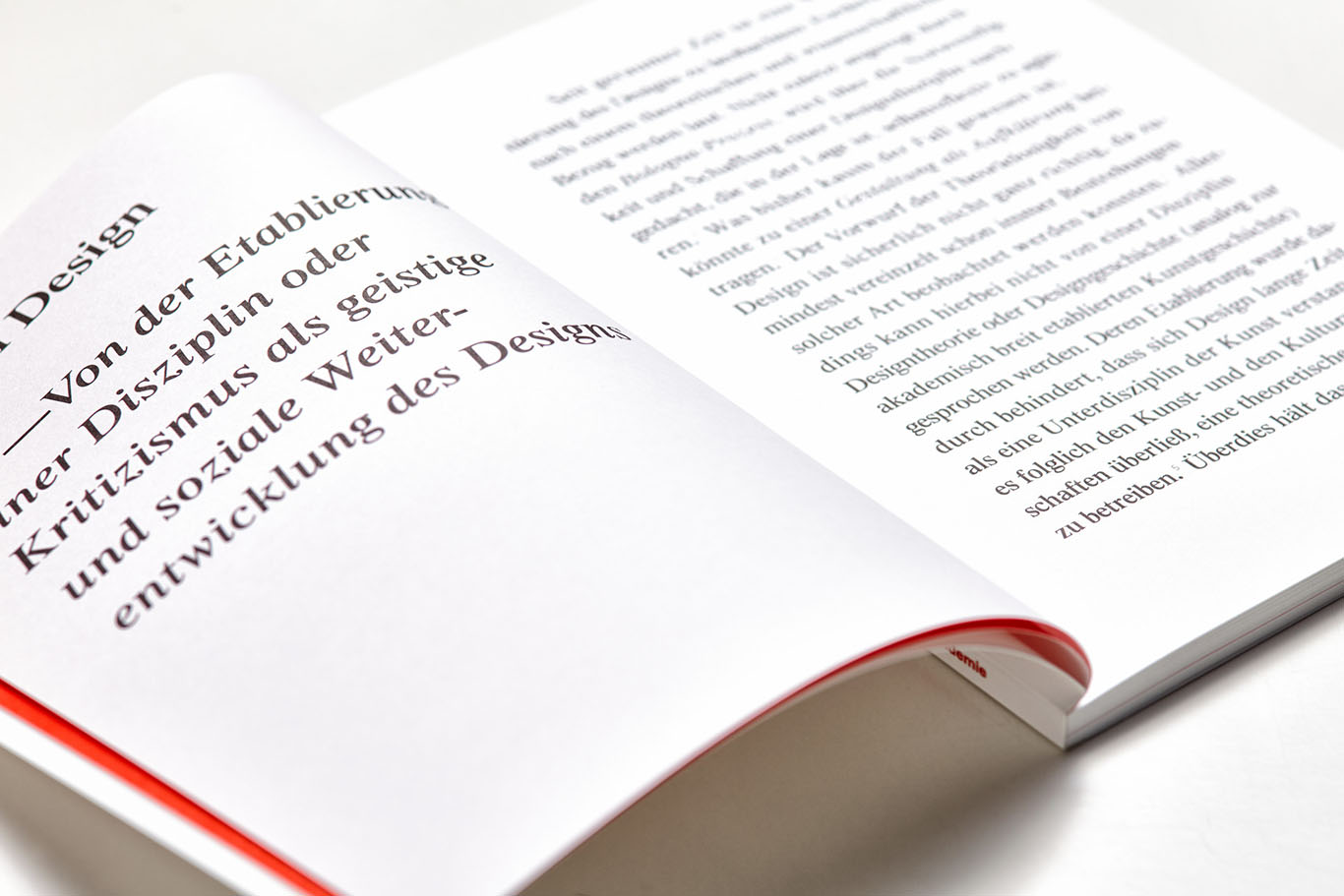slanted-now-please-follow-me-buch-designforschung image 4