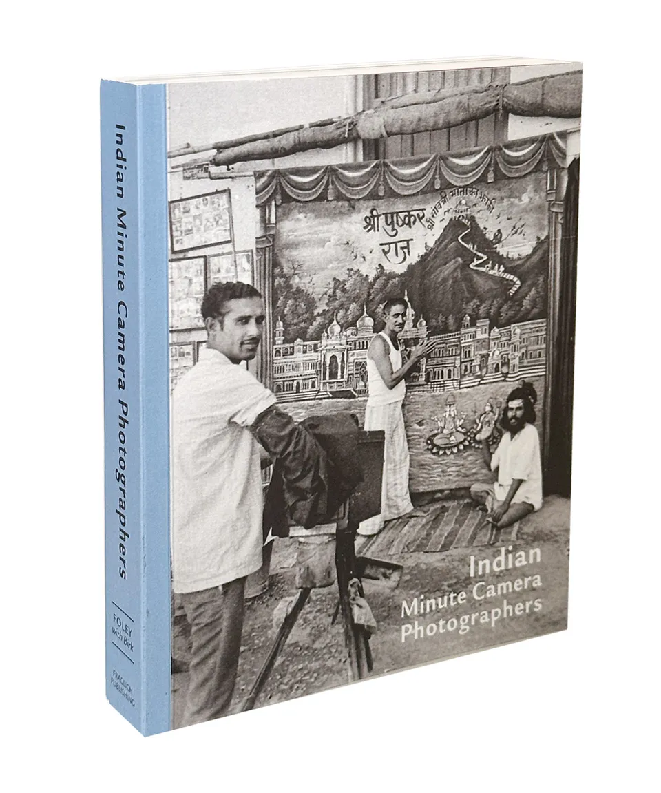 fraglich-books-indian-minute-camera-fotobuch-softcover-296-seiten image 1