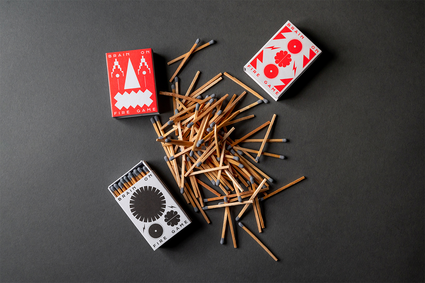 slanted-books-brain-on-fire-matches-game-memory-spiel image 1