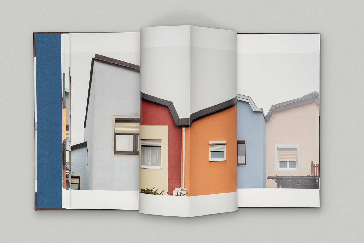 slanted-books-my-dreamhouse-is-not-a-house-buch-architektur image 2