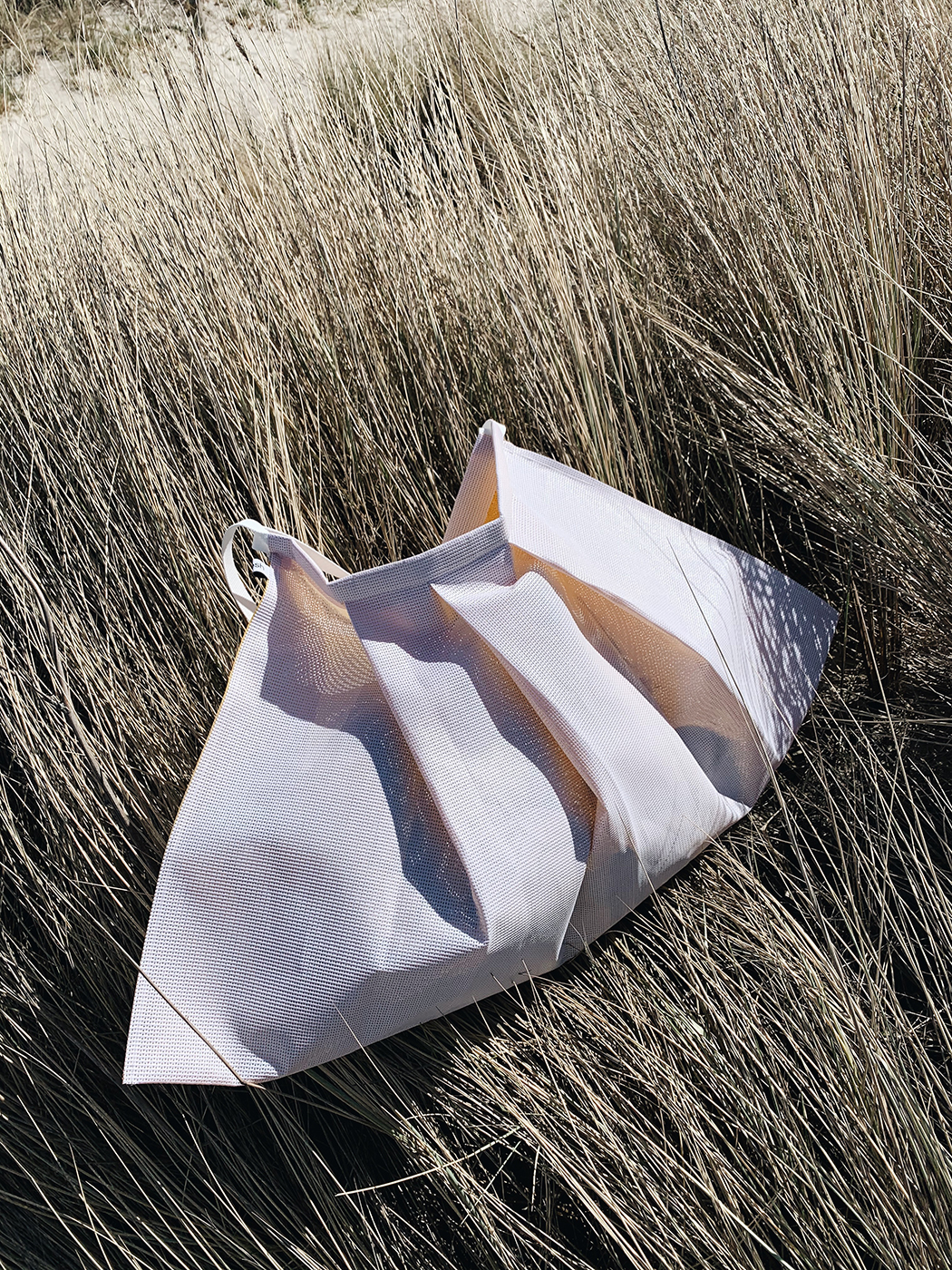slanted-books-triage-tasche-buch-raban-ruddigkeit-maesh image 3