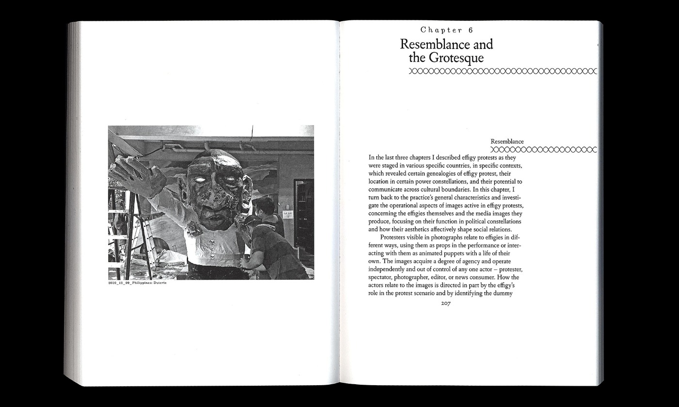 slanted-burning-images-buch-effigy-protests-geschichte image 5