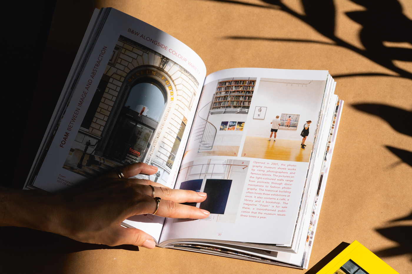 slanted-hello-amsterdam-buch-stadtf-hrer-bildband-design image 2