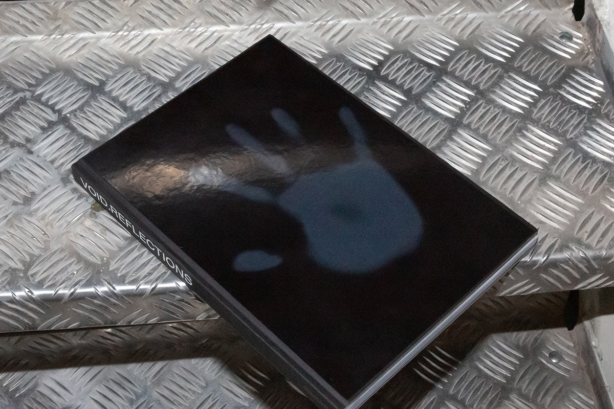 slanted-void-reflections-buch-design-fotografie image 4