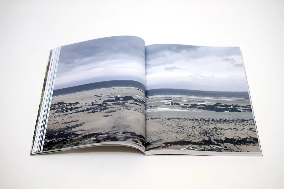 slanted-books-the-algae-paper-buch-material-nachhaltigkeit image 1