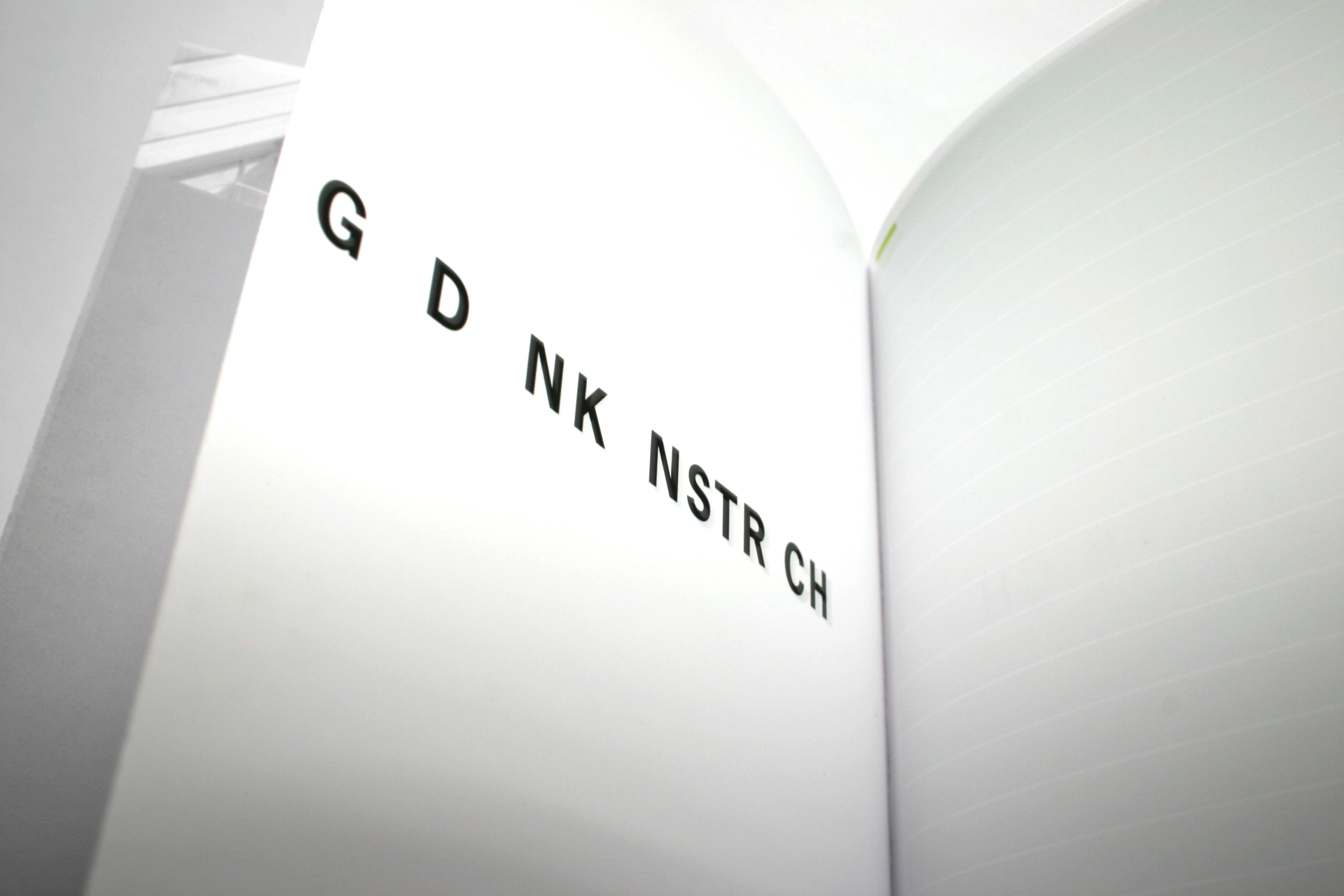 slanted-balancieren-auf-dem-gedankenstrich-buch-typografie image 3