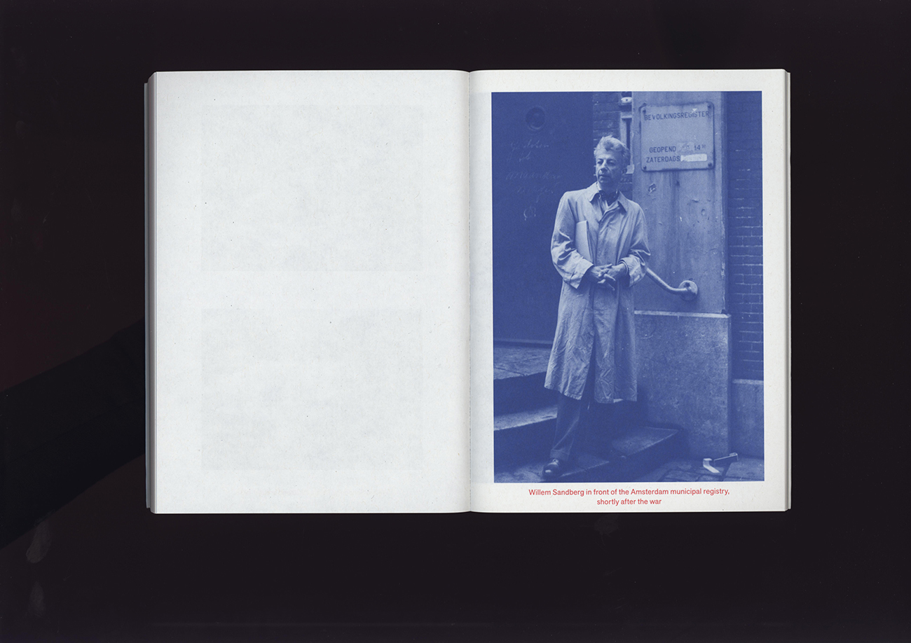 slanted-willem-sandberg-portrait-of-an-artist-buch-design image 4
