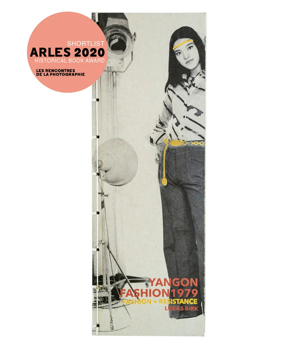 fraglich-yangon-fashion-1979-fotobuch-resistance-152-s image 1