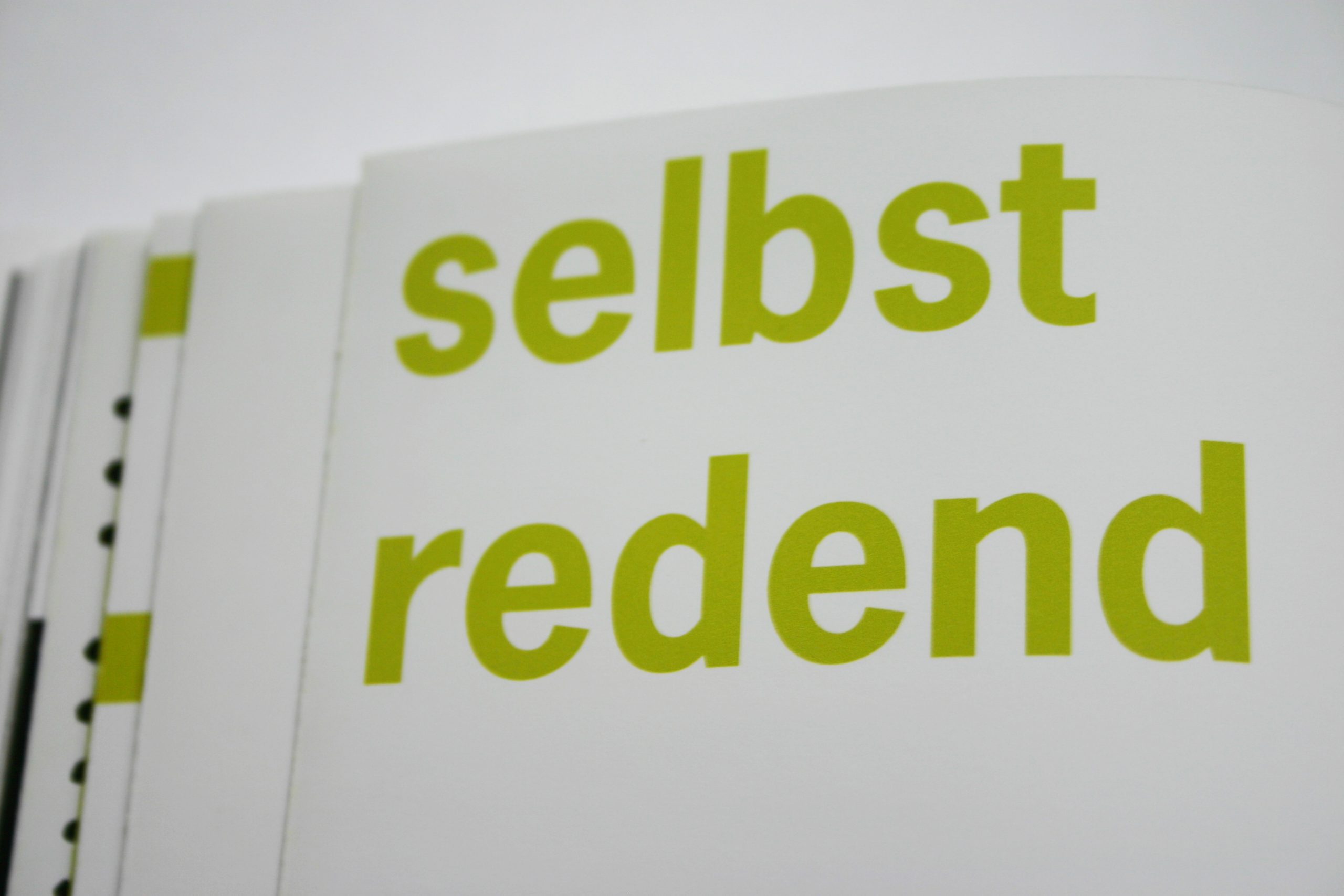 slanted-balancieren-auf-dem-gedankenstrich-buch-typografie image 5
