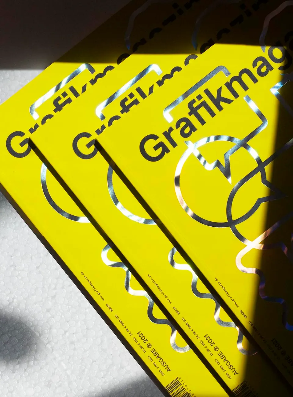 slanted-grafikmagazin-02-21-magazin-corporate-communication-design image 1